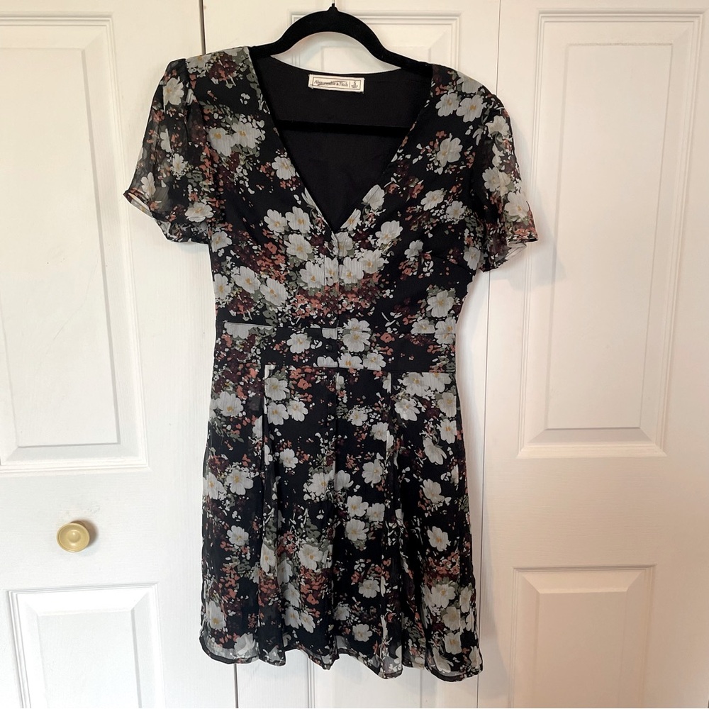 Abercrombie & Fitch Floral Black Mini Dress